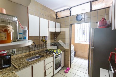 Apartamento à venda com 200m², 3 quartos e 2 vagas Apartamento à venda com 200m², 3 quartos e 2 vagasCozinha