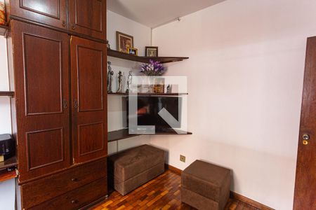 Apartamento à venda com 200m², 3 quartos e 2 vagas Apartamento à venda com 200m², 3 quartos e 2 vagasQuarto 2