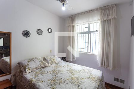 Apartamento à venda com 200m², 3 quartos e 2 vagas Apartamento à venda com 200m², 3 quartos e 2 vagasSuíte