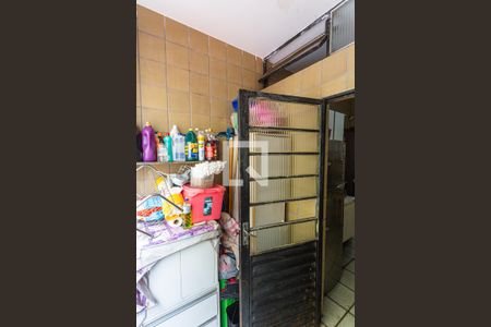 Apartamento à venda com 200m², 3 quartos e 2 vagas Apartamento à venda com 200m², 3 quartos e 2 vagasÁrea de Serviço