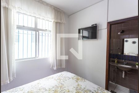 Apartamento à venda com 200m², 3 quartos e 2 vagas Apartamento à venda com 200m², 3 quartos e 2 vagasSuíte