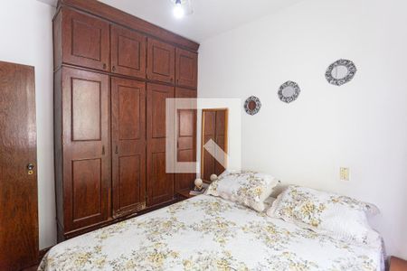 Apartamento à venda com 200m², 3 quartos e 2 vagas Apartamento à venda com 200m², 3 quartos e 2 vagasSuíte