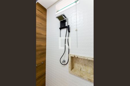 Apartamento para alugar com 70m², 1 quarto e sem vagaChuveiro