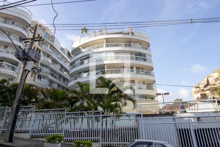 Apartamento à venda com 77m², 2 quartos e 2 vagas Apartamento à venda com 77m², 2 quartos e 2 vagasFachada