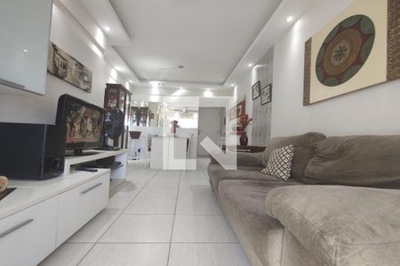 Sala  de apartamento para alugar com 2 quartos, 77m² em Freguesia (jacarepaguá), Rio de Janeiro