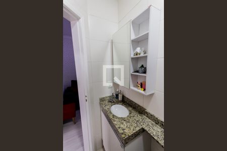 Apartamento à venda com 45m², 2 quartos e 1 vaga Apartamento à venda com 45m², 2 quartos e 1 vagaBanheiro