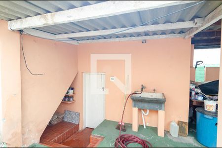 Casa à venda com 367m², 3 quartos e 3 vagasLavanderia