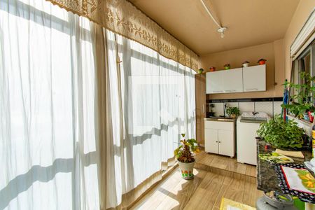 Apartamento à venda com 180m², 4 quartos e sem vagaÁrea de Serviço