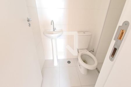 Studio para alugar com 28m², 1 quarto e sem vaga Studio para alugar com 28m², 1 quarto e sem vagaBanheiro da Suíte