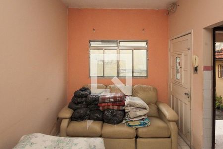 Casa à venda com 240m², 3 quartos e 2 vagas Casa à venda com 240m², 3 quartos e 2 vagasSala Casa 2