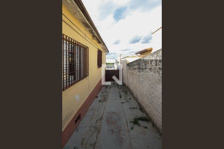 Casa à venda com 240m², 3 quartos e 2 vagas Casa à venda com 240m², 3 quartos e 2 vagascorredor externo