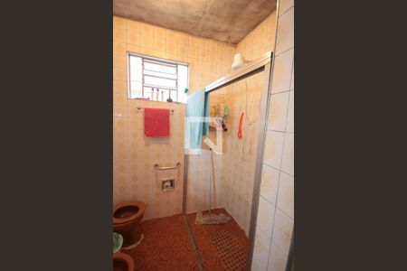 Casa à venda com 240m², 3 quartos e 2 vagas Casa à venda com 240m², 3 quartos e 2 vagasBanheiro