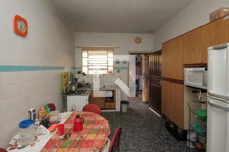 Casa à venda com 240m², 3 quartos e 2 vagas Casa à venda com 240m², 3 quartos e 2 vagasCozinha
