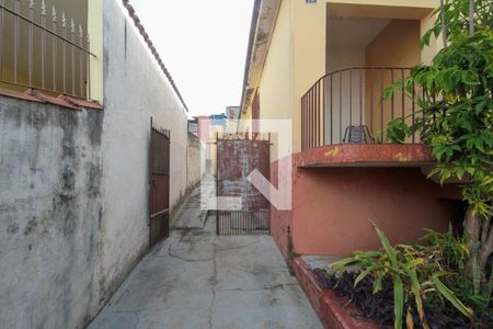 Casa à venda com 240m², 3 quartos e 2 vagas Casa à venda com 240m², 3 quartos e 2 vagasFrente da Casa