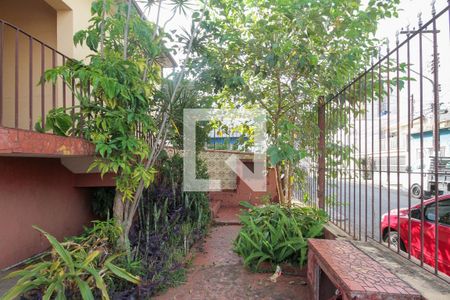 Casa à venda com 240m², 3 quartos e 2 vagas Casa à venda com 240m², 3 quartos e 2 vagasFrente da Casa