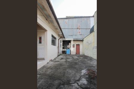 Casa à venda com 240m², 3 quartos e 2 vagas Casa à venda com 240m², 3 quartos e 2 vagasQuintal