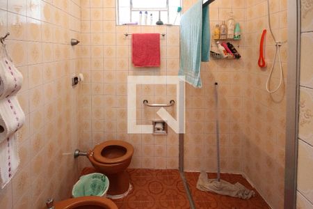 Casa à venda com 240m², 3 quartos e 2 vagas Casa à venda com 240m², 3 quartos e 2 vagasBanheiro