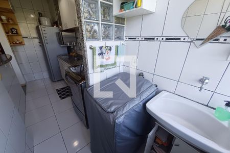 Apartamento à venda com 60m², 2 quartos e 1 vaga Apartamento à venda com 60m², 2 quartos e 1 vagaCozinha e Área de Serviço