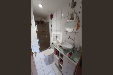 Apartamento à venda com 60m², 2 quartos e 1 vaga Apartamento à venda com 60m², 2 quartos e 1 vagaBanheiro Social