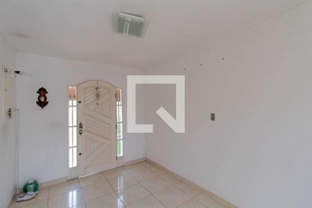Casa à venda com 100m², 2 quartos e 2 vagas Casa à venda com 100m², 2 quartos e 2 vagasEntrada