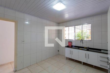 Casa à venda com 100m², 2 quartos e 2 vagas Casa à venda com 100m², 2 quartos e 2 vagasCozinha
