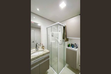 Apartamento para alugar com 48m², 2 quartos e 2 vagas Apartamento para alugar com 48m², 2 quartos e 2 vagasBanheiro