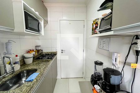 Apartamento para alugar com 48m², 2 quartos e 2 vagas Apartamento para alugar com 48m², 2 quartos e 2 vagasCozinha