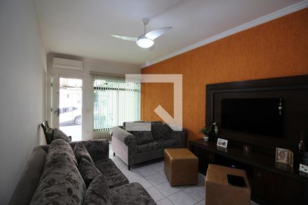 Sala de casa à venda com 3 quartos, 144m² em Conjunto Habitacional Franchini, São Bernardo do Campo