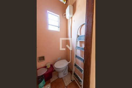 Casa para alugar com 250m², 2 quartos e 2 vagasBanheiro de Serviço