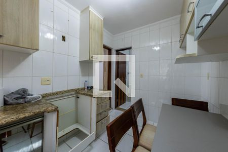 Casa para alugar com 250m², 2 quartos e 2 vagasCozinha