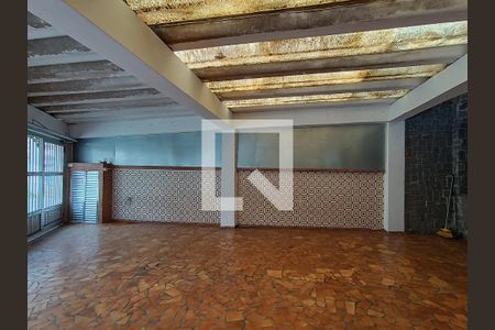 Casa à venda com 175m², 4 quartos e 2 vagasQuintal