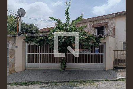 Casa à venda com 175m², 4 quartos e 2 vagasFachada