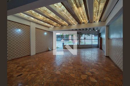 Casa à venda com 175m², 4 quartos e 2 vagasGaragem