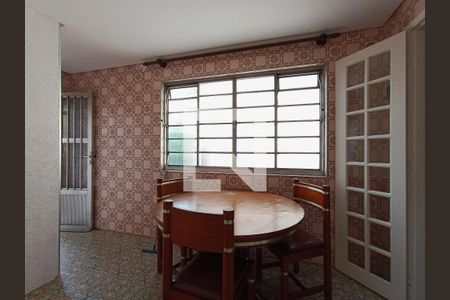 Casa à venda com 175m², 4 quartos e 2 vagasCopa