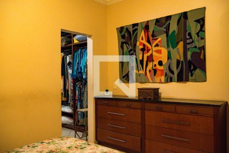 Casa à venda com 347m², 4 quartos e 2 vagasSuíte