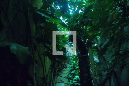 Casa à venda com 347m², 4 quartos e 2 vagasSuíte