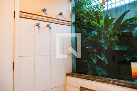 Casa à venda com 347m², 4 quartos e 2 vagasBanheiro da Suíte