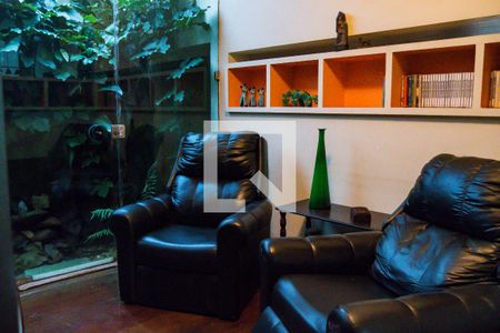 Sala de TV de casa à venda com 4 quartos, 347m² em Paraíso, Santo André