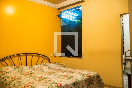 Casa à venda com 347m², 4 quartos e 2 vagasSuíte