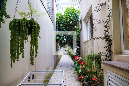 Casa à venda com 347m², 4 quartos e 2 vagasQuintal