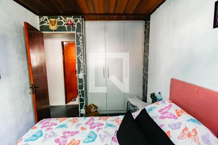 Quarto 1 - Armários de apartamento à venda com 2 quartos, 54m² em Parque Pinheiros, Taboão da Serra