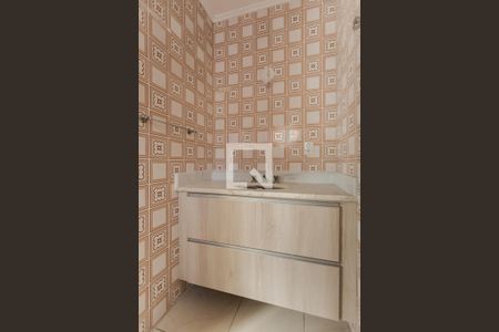 Casa à venda com 225m², 3 quartos e 3 vagasBanheiro da Suíte