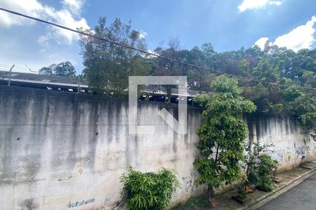 Vista do Quarto 1 de casa para alugar com 1 quarto, 42m² em Vila Pouso Alegre, Barueri