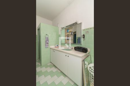 Casa à venda com 223m², 4 quartos e 5 vagas Casa à venda com 223m², 4 quartos e 5 vagasBanheiro da Suíte