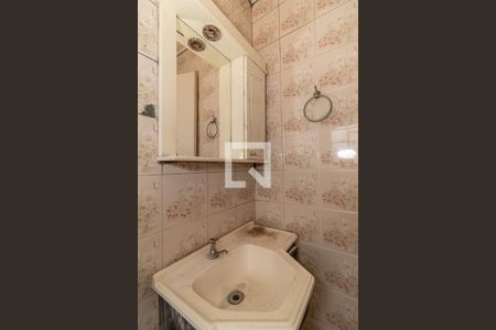 Casa à venda com 223m², 4 quartos e 5 vagas Casa à venda com 223m², 4 quartos e 5 vagasBanheiro