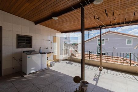 Casa à venda com 125m², 4 quartos e 2 vagas Casa à venda com 125m², 4 quartos e 2 vagasVaranda / Área de Serviço