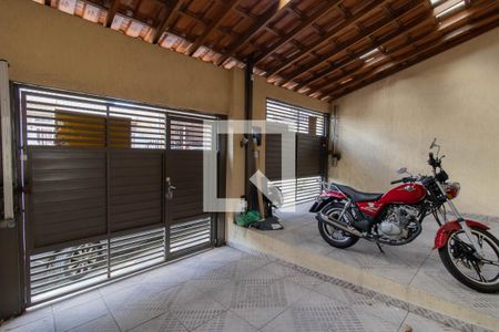 Casa à venda com 125m², 4 quartos e 2 vagas Casa à venda com 125m², 4 quartos e 2 vagasGaragem