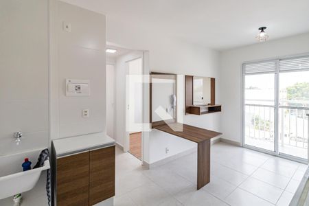 Sala e Cozinha de apartamento à venda com 2 quartos, 42m² em Cambuci, São Paulo