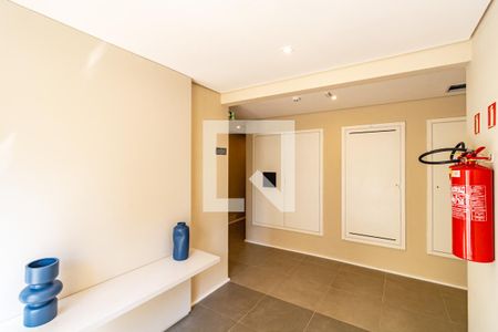 Apartamento para alugar com 42m², 2 quartos e sem vaga Apartamento para alugar com 42m², 2 quartos e sem vagaHall de Entrada