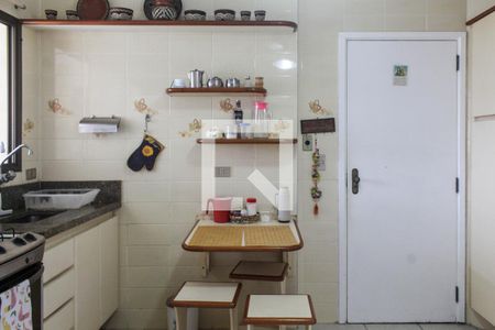 Apartamento para alugar com 95m², 2 quartos e 1 vagaCozinha